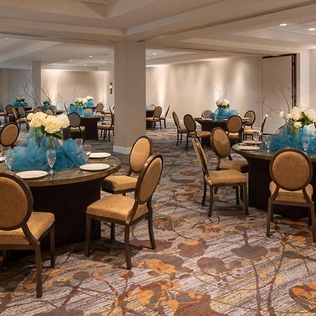 Sheraton Dallas Hotel By The Galleria Екстер'єр фото