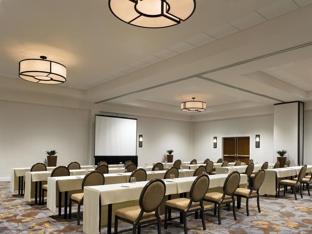 Sheraton Dallas Hotel By The Galleria Екстер'єр фото