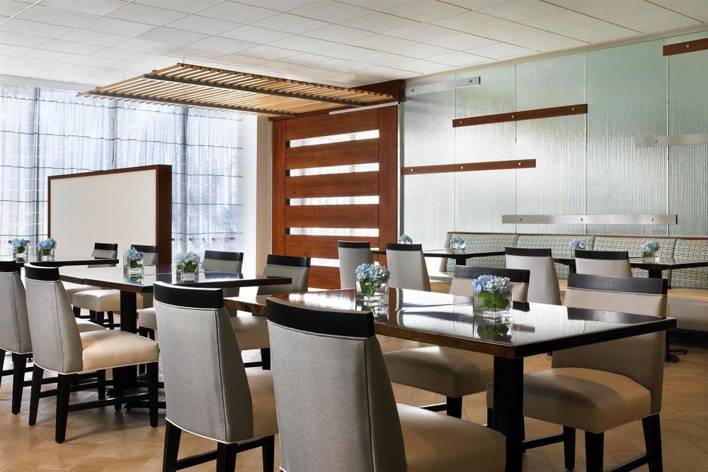 Sheraton Dallas Hotel By The Galleria Екстер'єр фото