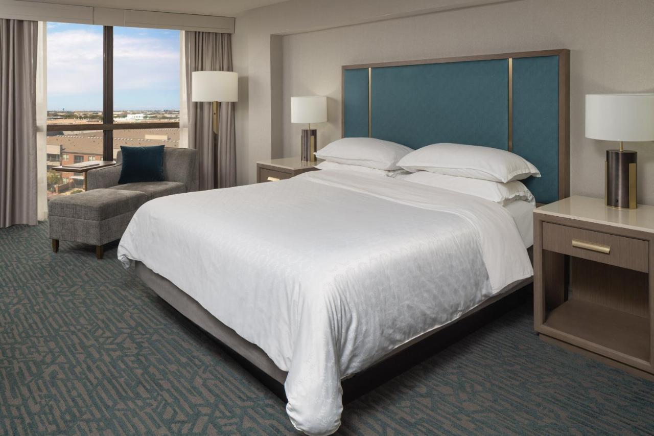Sheraton Dallas Hotel By The Galleria Екстер'єр фото