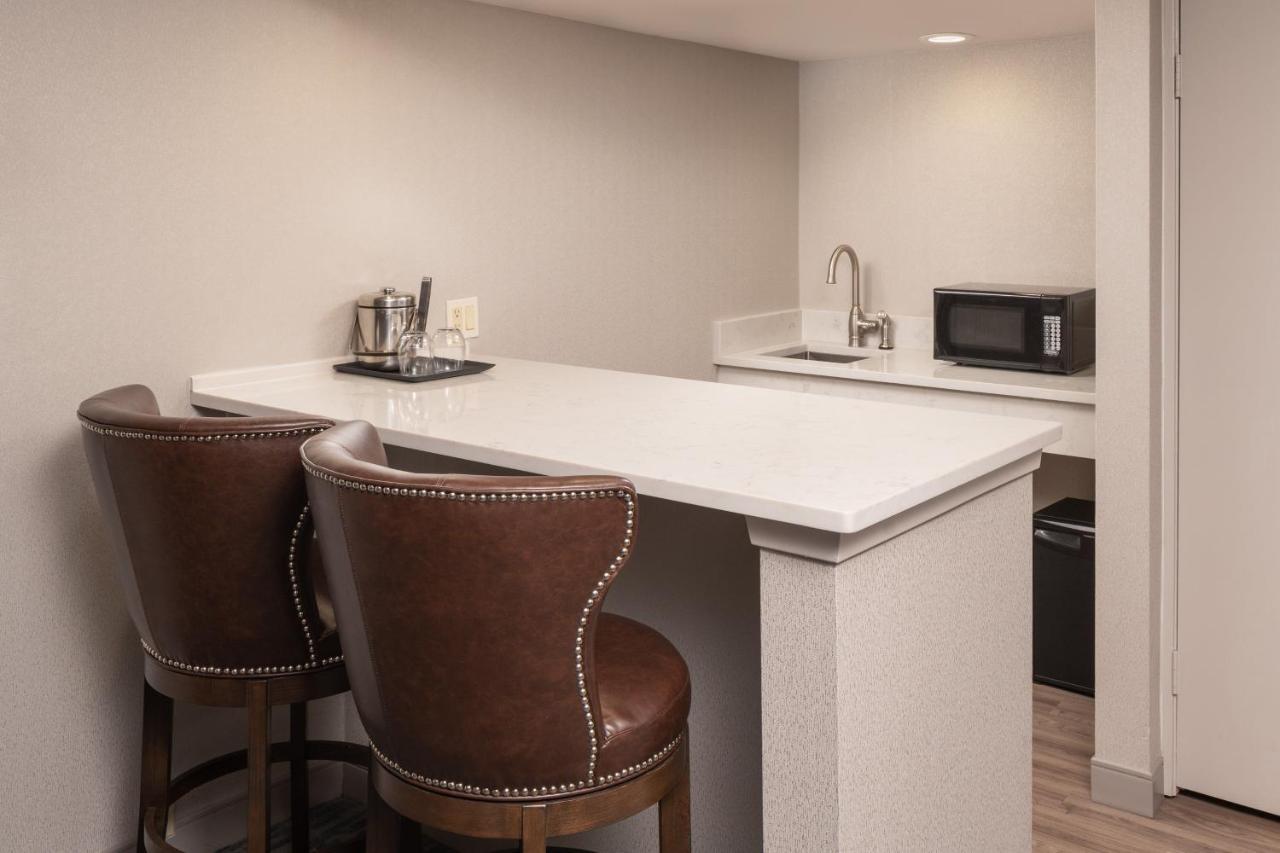 Sheraton Dallas Hotel By The Galleria Екстер'єр фото