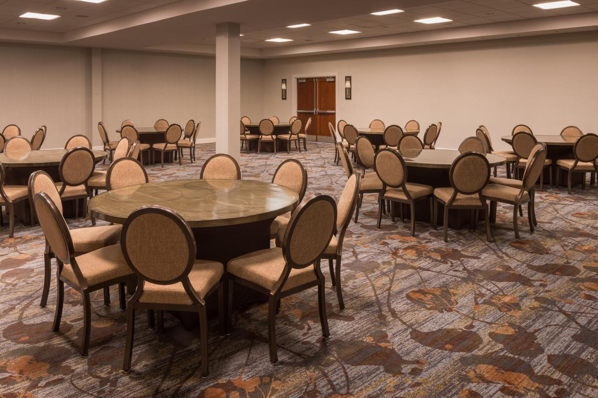 Sheraton Dallas Hotel By The Galleria Екстер'єр фото
