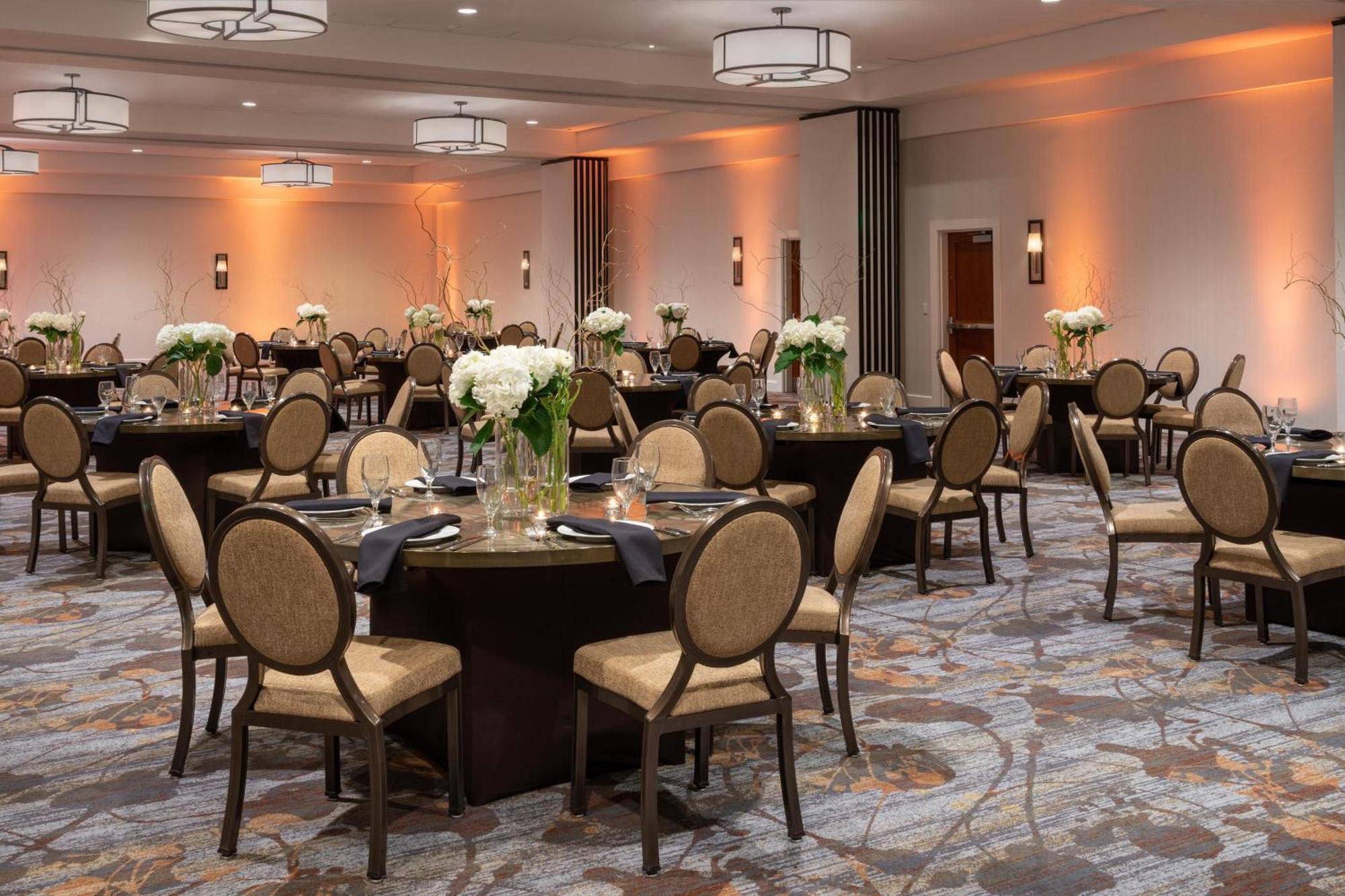 Sheraton Dallas Hotel By The Galleria Екстер'єр фото